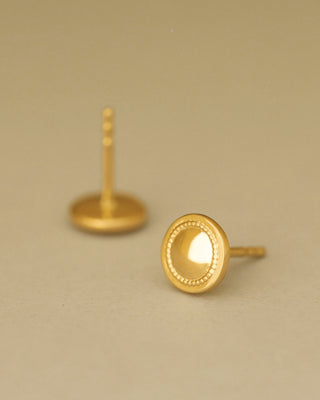 Aurora Stud earrings by George Rings gold spheres beaded