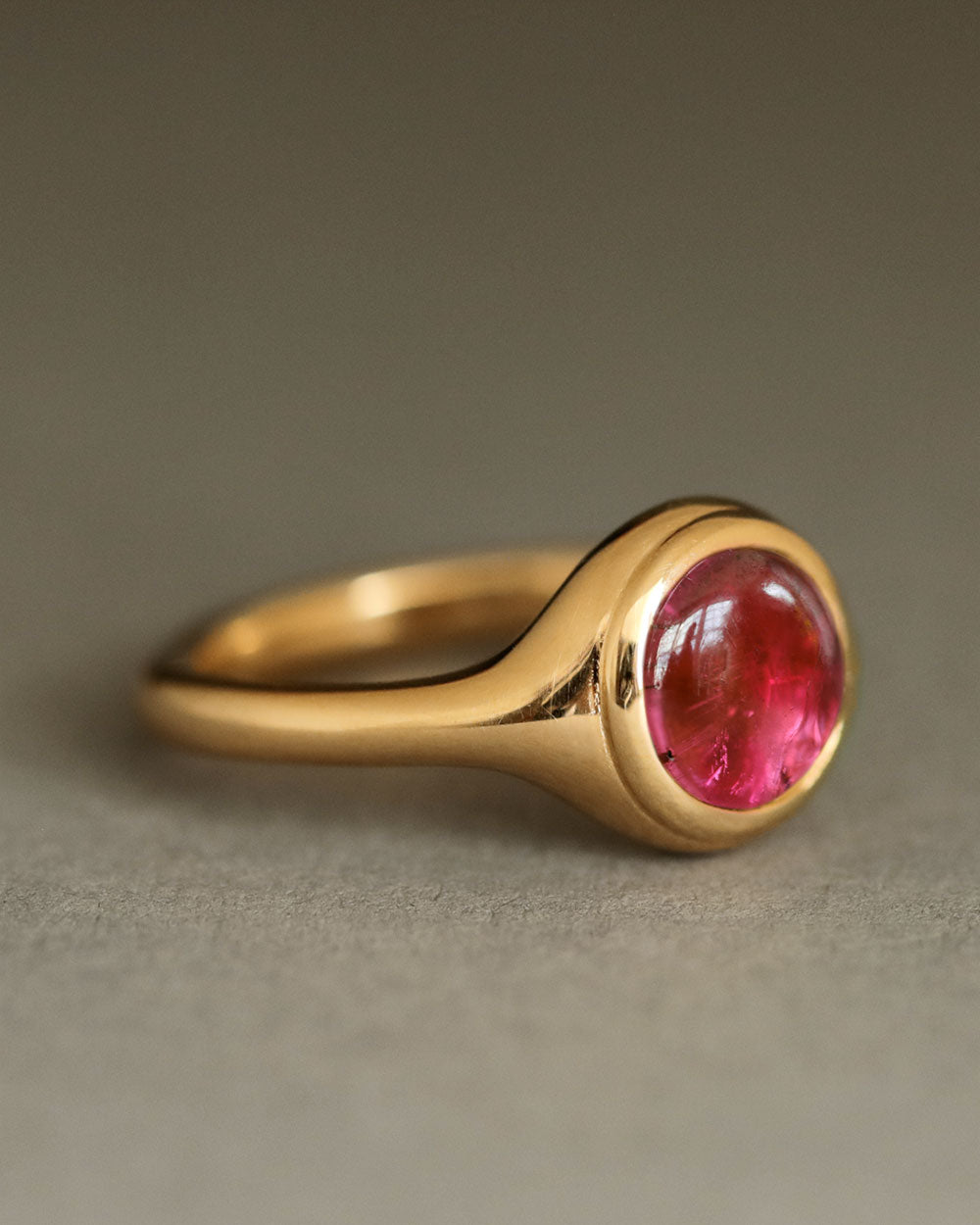 Duchess Ring by George Rings pink tourmaline cabochon solid 18k yellow gold