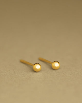 Gold Dot Studs by George Rings solide 18k yellow gold, not hollow