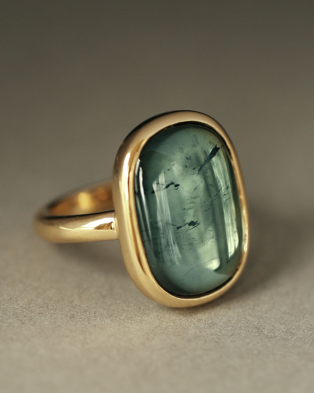 Lago di Como Estate Ring by George Rings Blue Green Tourmaline Cabochon Cocktail ring oval solid 18k gold