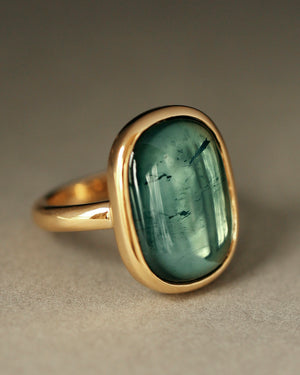 Lago di Como Estate Ring by George Rings Blue Green Tourmaline Cabochon Cocktail ring oval solid 18k gold