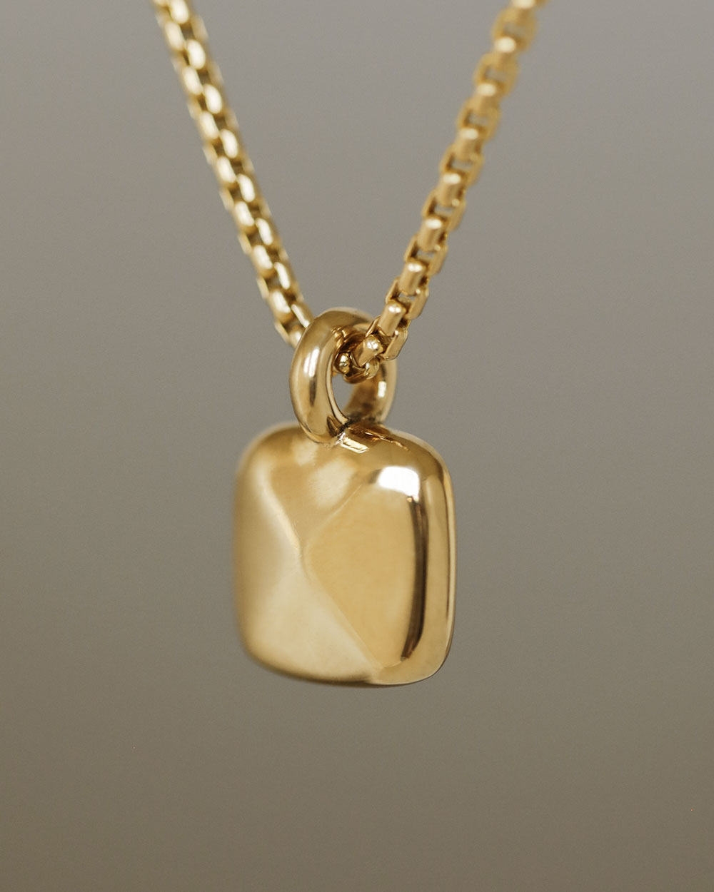 Pillow Pendant by George Rings - 12mm Square 18K Yellow Gold Pillow Pendant and 18 Box Chain