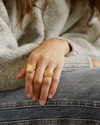 Roman Tablet Ring by George Rings solid 18k gold rectangle beaded ring