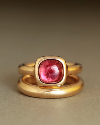 Sophia Pink Tourmaline Solitaire Ring set in Solid 18k Gold by George Rings hot pink square cabochon