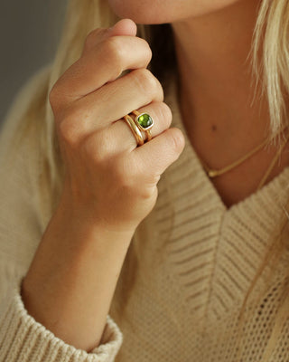 Sophia Ring in green tourmaline by George Rings solid 18K yellow gold solitaire