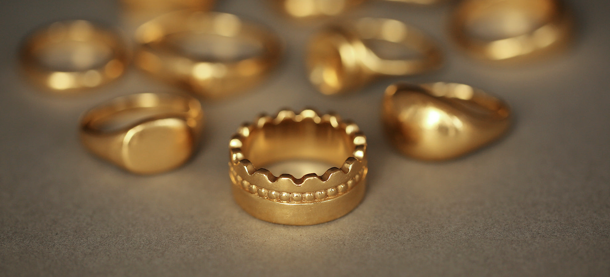The Beauty of 18k Gold - George Rings Luxury Jewelry