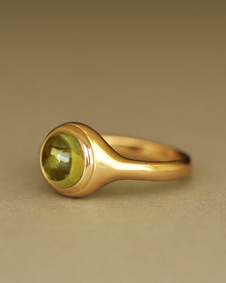 The Duchess | Peridot Cabochon
