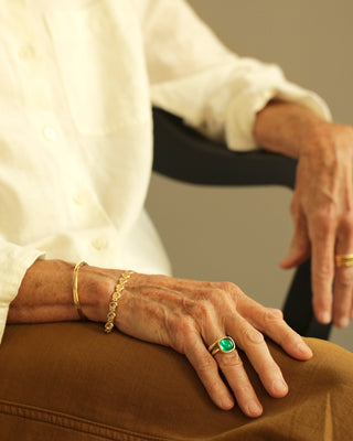 The Sovereign by George Rings emerald cabochon solitaire ring wedding engagement ring cast in solid 18k yellow gold