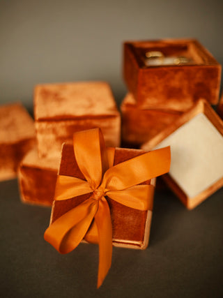 Bedside Ring Box | Italian Silk Velvet